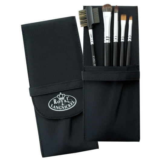 Makeup Brushes in Compact Case