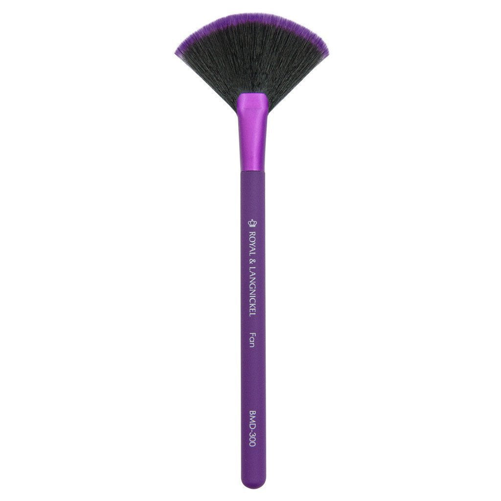 BMD-300 - MODA® Fan Makeup Brush