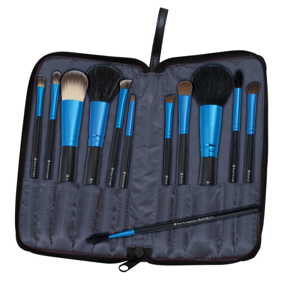 Makeup Brushes in Zippered Travel Case