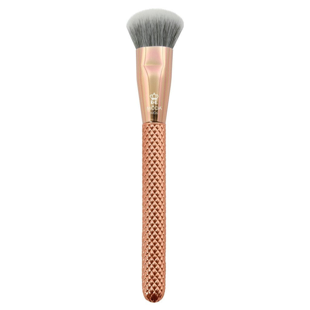 M06 - MODA® Metallics Complexion Makeup Brush